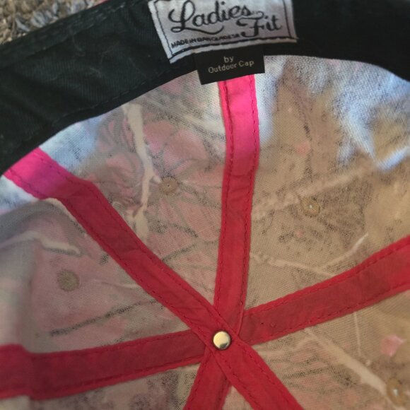 🧢 Ladies' Fit Muddy Girl Pink & Purple Camouflage Cap - Picture 4 of 5